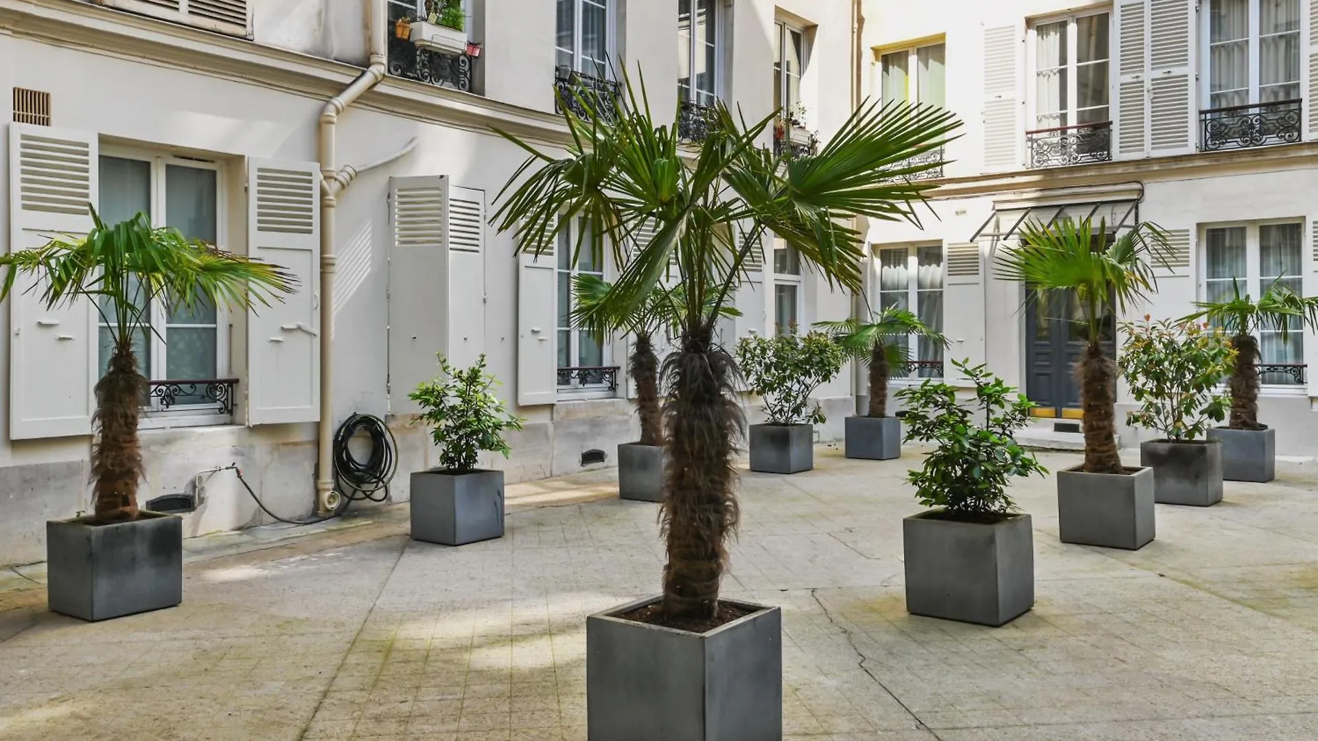 Apartment La Maison Kleber - Luxury Apartments, Champs-Elysees - Eiffel Tower Paris France