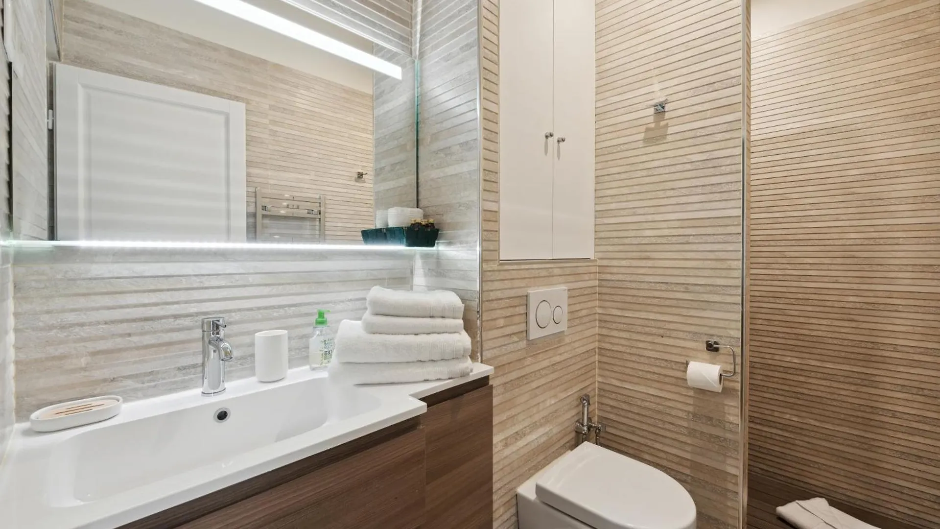 La Maison Kleber - Luxury Apartments, Champs-Elysees - Eiffel Tower Paris France